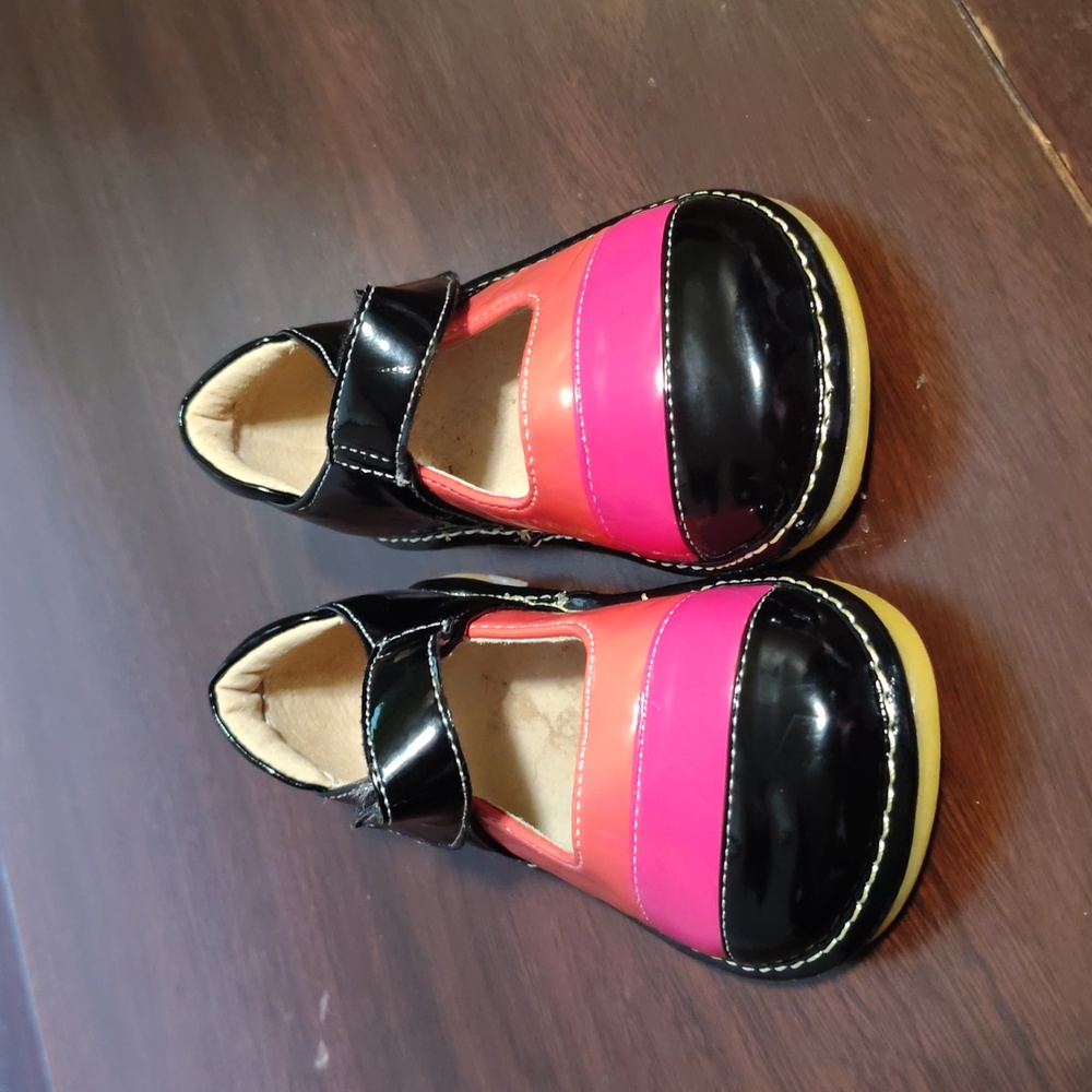 Alligator Brand Pink/Black Mary Jane Shoes W Velcro Size 22/6